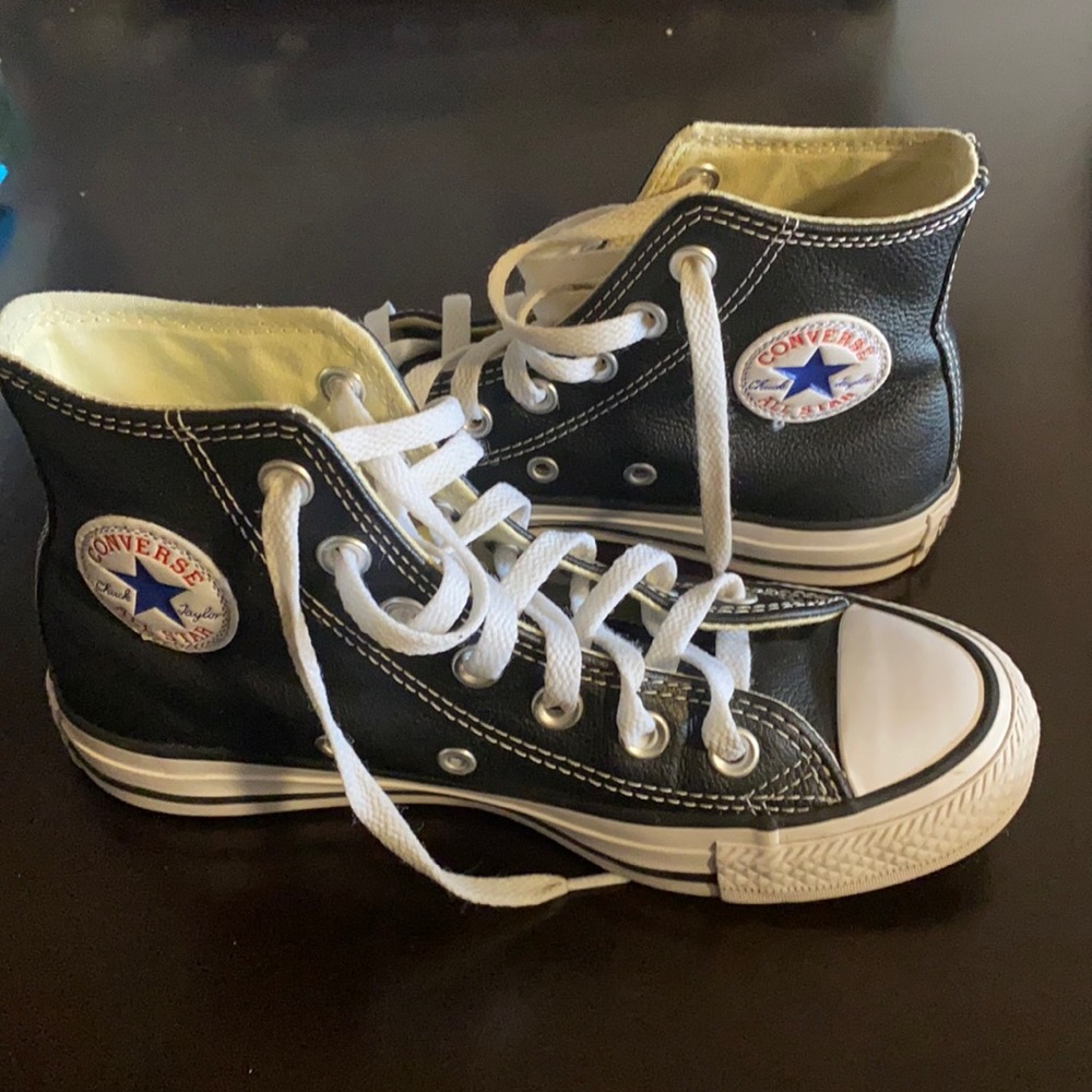 Size 3 Kids  leather Converse